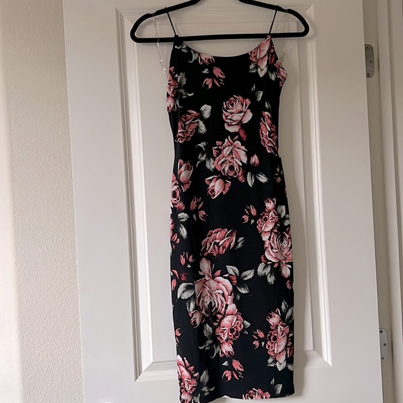Misty Rose Dresses & Skirts - Misty Rose Black Floral Midi Dress Size S